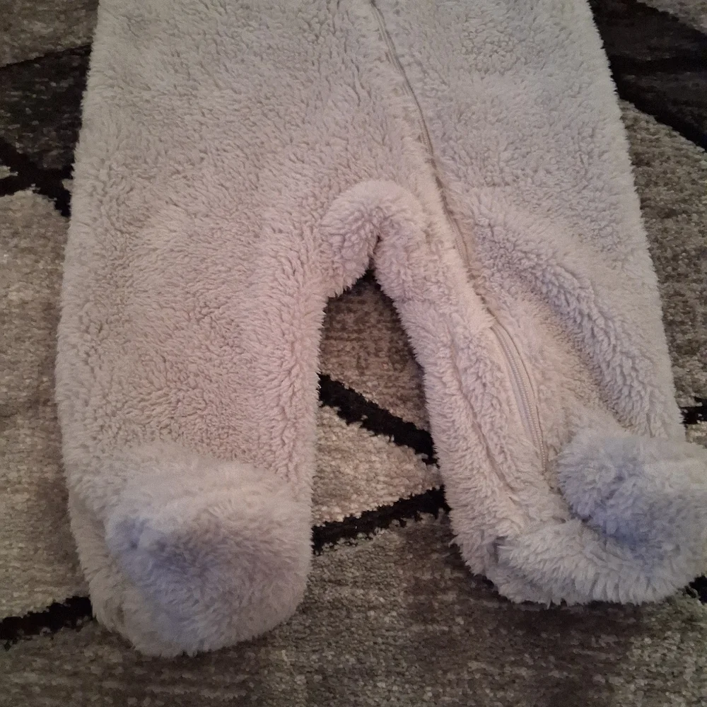 EUC Carter's Just One You Size 6M Baby Jumpsuit Onesie!!